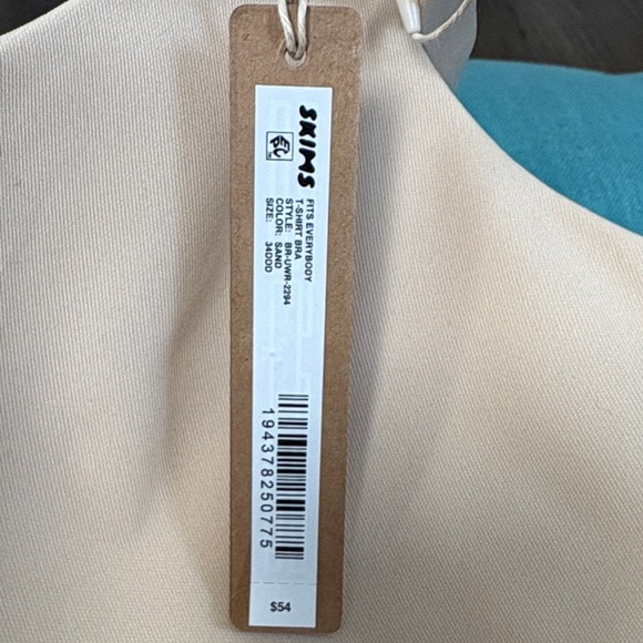Skims 34DDD fits everybody t-shirt bra-NWT - Picture 4 of 4